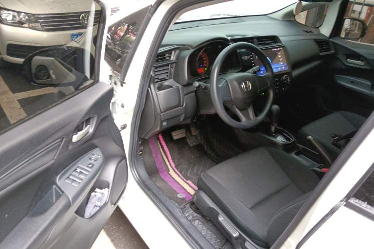 Used Honda Fit 2018 1.5L CVT Comfort Sunroof Version