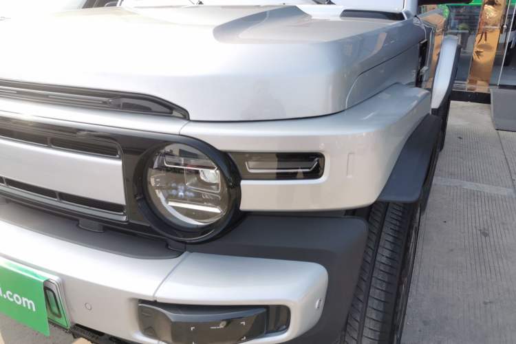 Used  V23 2025 501 Four-Wheel Drive Intelligent Driving Version
