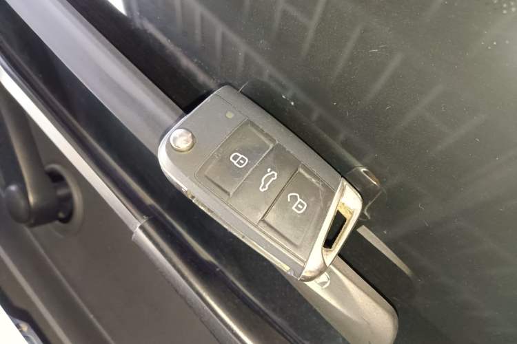 Used Volkswagen Tacqua 2023 200TSI DSG Joy-Connect Edition