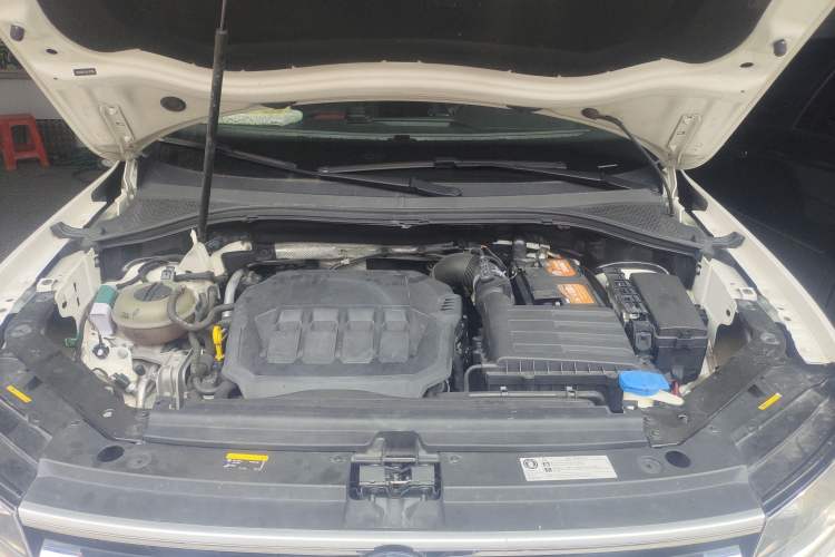 Used Volkswagen Tiguan L 2021 330TSI Automatic Two-Wheel Drive R-Line Enhanced Edition
