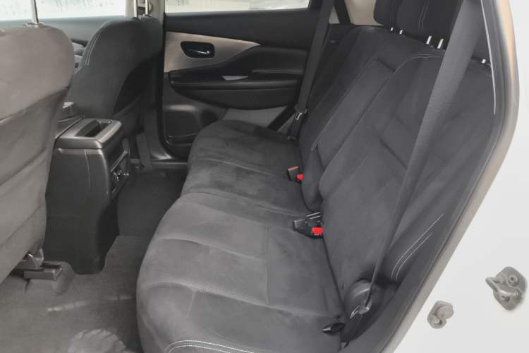 Used Nissan Murano 2021 2.5L XE Two-Wheel Drive Elite Edition