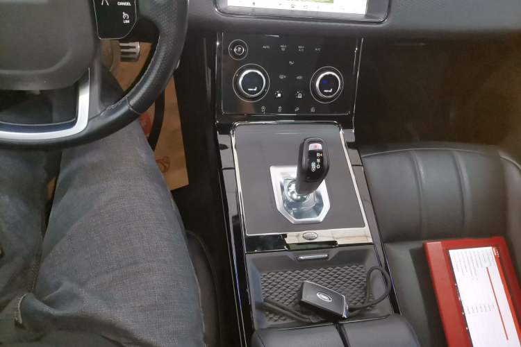 Used Land Rover Range Rover Evoque 2020 249 PS R-DYNAMIC S Sport Edition