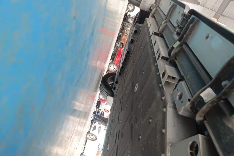 Used  V23 2025 401 Two-Wheel Drive Intelligent Driving Version
