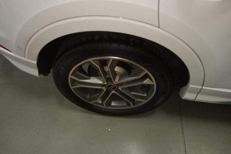 Used Audi Q3 2023 Updated 40 TFSI Fashionable and Dynamic Version
