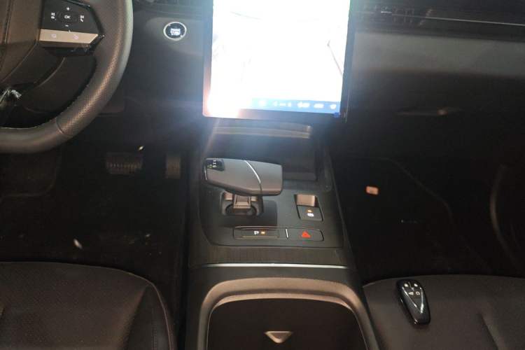 Used Changan Eado 2025 Blue Whale 1.5T 500Bar Prestige Model