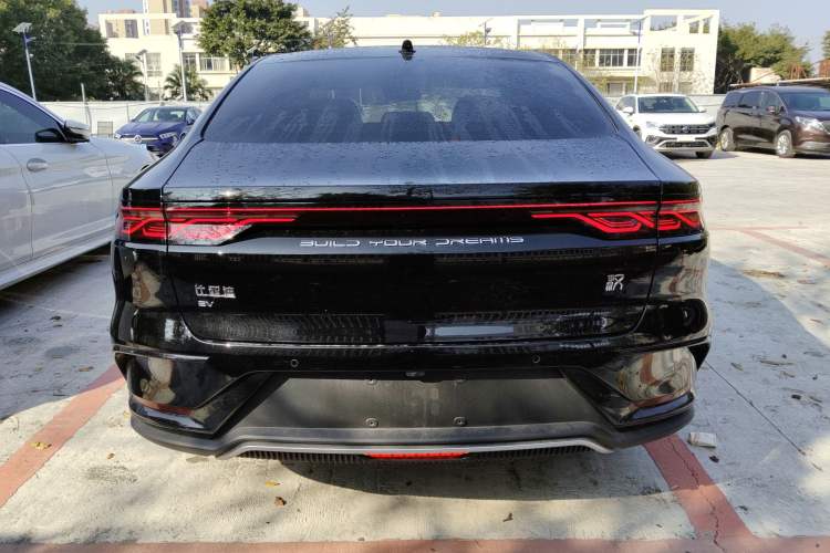 Used BYD Han 2025 EV with 701 km of Laser Radar-Enabled Intelligent Driving
