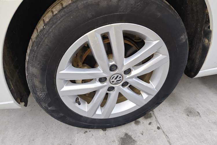 Used Volkswagen Jetta 2019 Dream Edition 1.5L Manual Fashion Version