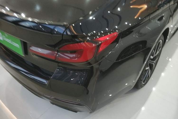 Used BMW 5 Series 2021 530Li Leading Model M Sport Package