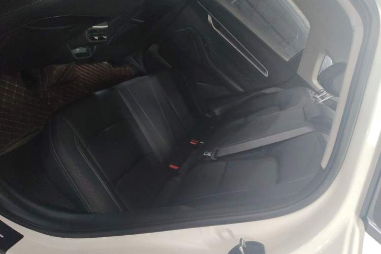 Used Geely Auto Emgrand 2025 4th Generation 1.5L CVT Longteng Edition
