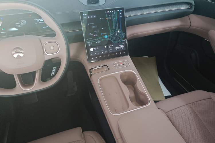 Used Nio EC6 2024 75 kWh
