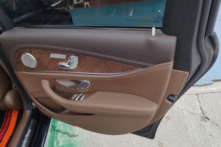 Used Mercedes-Benz E-Class 2019 E 300 L Luxury Model
