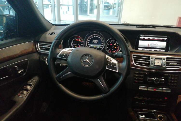 Used Mercedes-Benz E-Class 2015 E 320 L 4MATIC