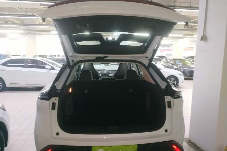 Used Dongfeng Aeolus Mage 2023 DH-i 1.5T Luxury Edition