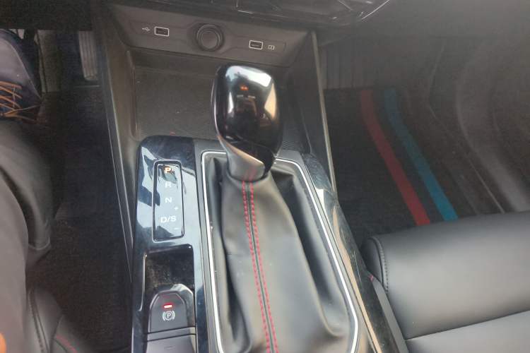 Used MG 5 2023 180 DVVT CVT Luxury Edition