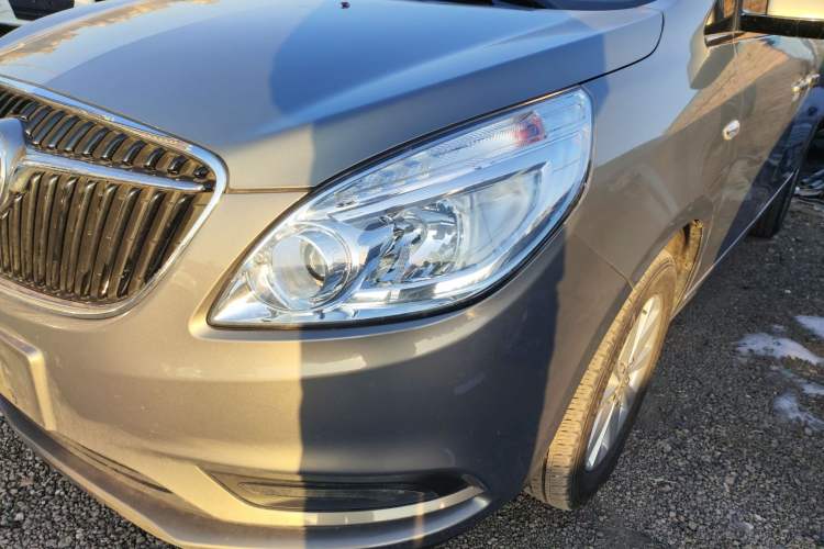 Used Buick GL8 2018 28T Luxury Model China VI Standard
