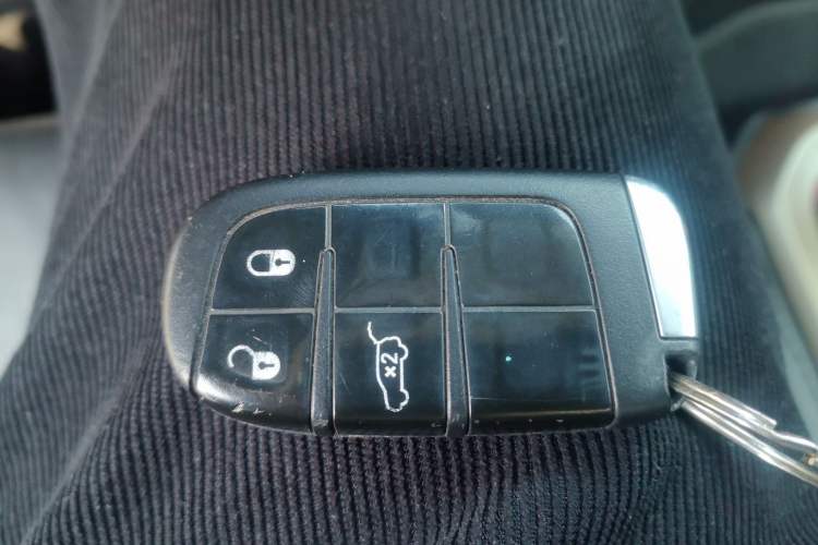 Used  Renegade 2017 180T Automatic Smart Version
