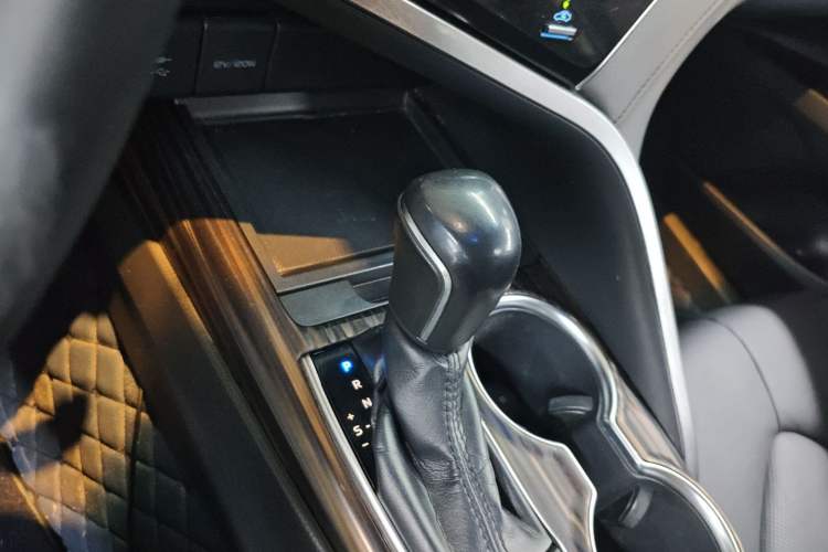 Used Toyota Camry 2018 2.5G Luxury Edition
