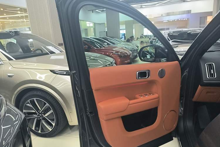 Used Li Auto L9 2022 Max model
