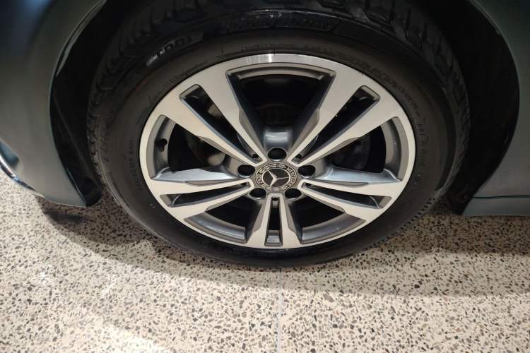 Used Mercedes-Benz C-Class 2017 Facelift C 200 L Sport Edition
