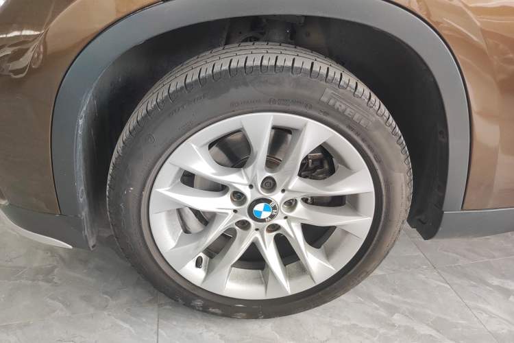 Used BMW X1 2014 sDrive18i Leading Model
