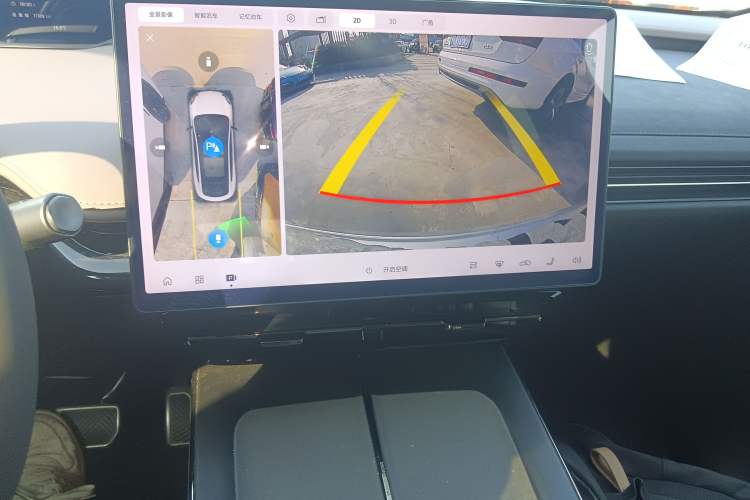 Used  HT 2023 670 Rear-Drive Ultra-High-Voltage NDA Version
