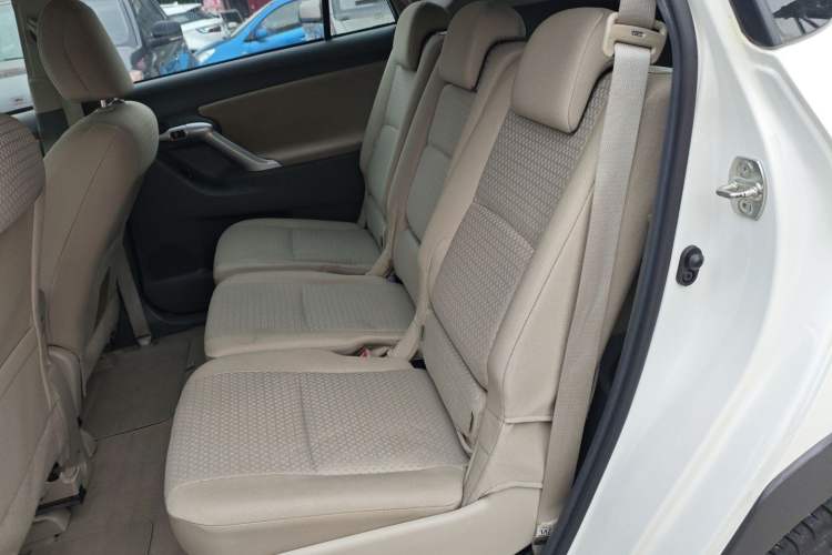 Used Toyota Verso 2015 180E CVT Crossover Edition
