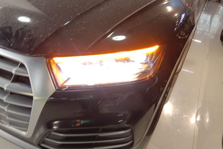 Used Audi Q5L 2020 Updated 40 TFSI Prestige Fashion Edition
