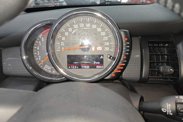 Used  MINI 2016 1.5T COOPER
