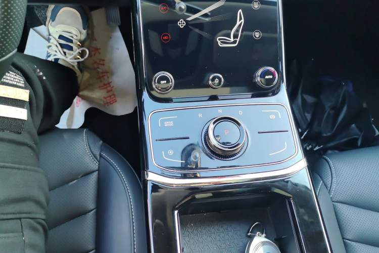 Used NETA U 2022 Zhi400 Pro Ternary Lithium
