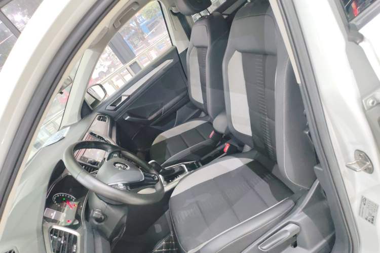 Used Volkswagen T-ROC 2020 230TSI DSG Two-Wheel Drive Advanced Version
