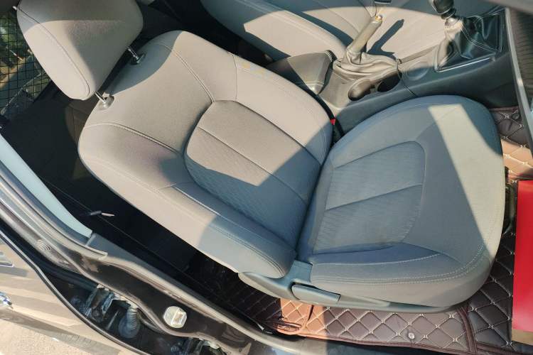 Used Great Wall Wingle 7 2019 2.0T Gasoline Two-Wheel Drive Value Edition China VI Standard Big Double GW4C20B
