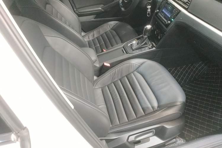 Used Volkswagen Lamando 2017 280TSI DSG Comfort Edition
