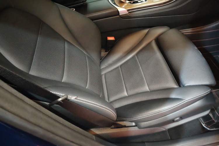 Used Mercedes-Benz GLC Coupe 2018 GLC 260 4MATIC Coupe SUV