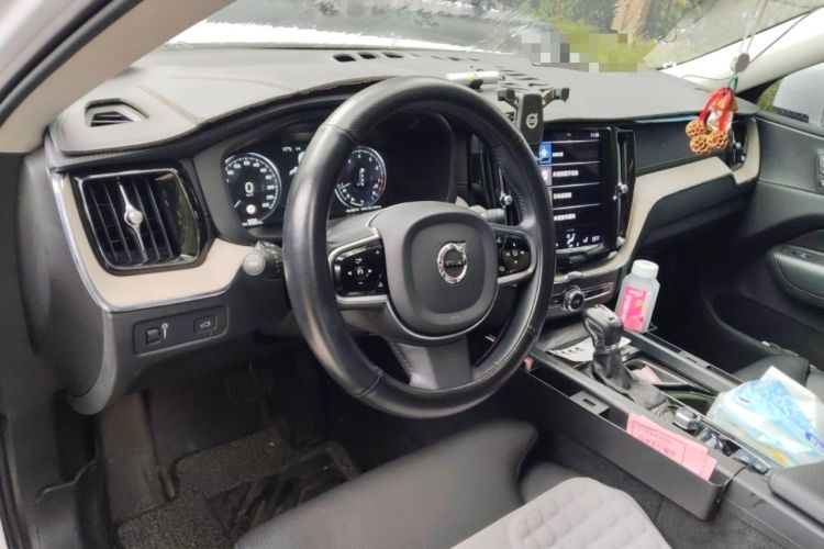 Used Volvo XC60 2021 T5 4x4 Smart Luxury Edition
