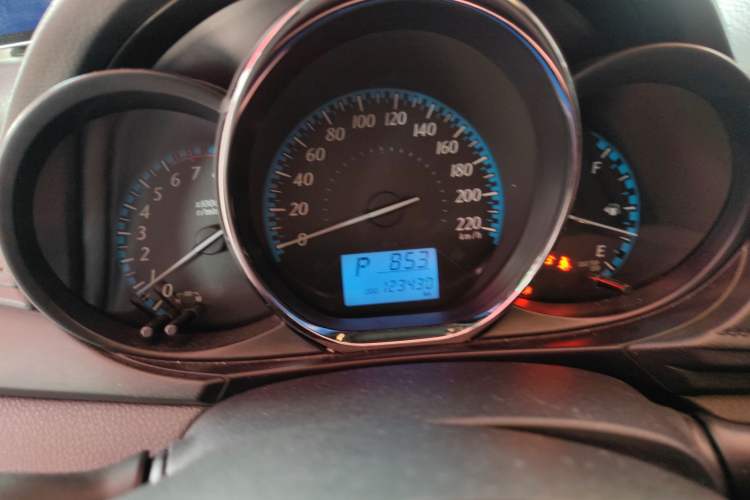 Used Toyota YARiS L 2017 1.5E CVT Dynamic Edition
