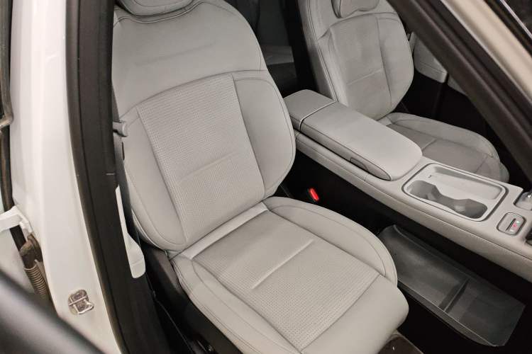 Used Nio ES6 2024 75 kWh
