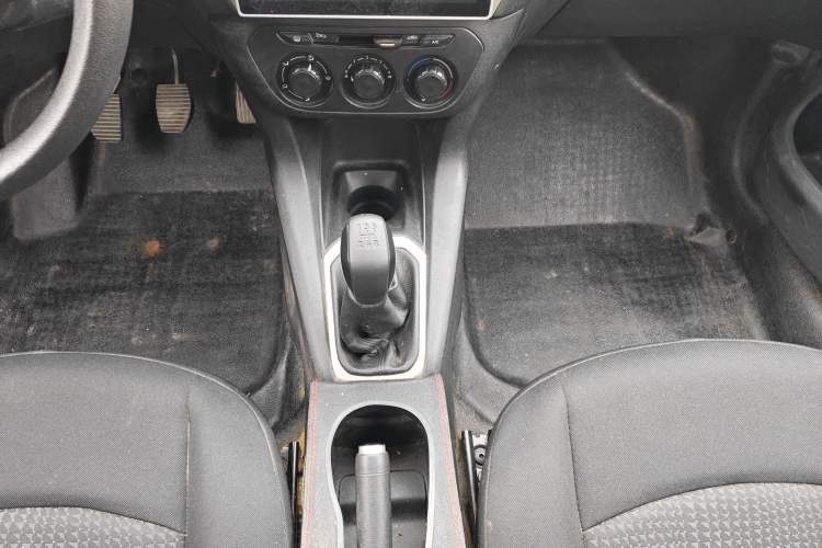 Used Peugeot 301 2016 1.6L Manual Comfort Edition