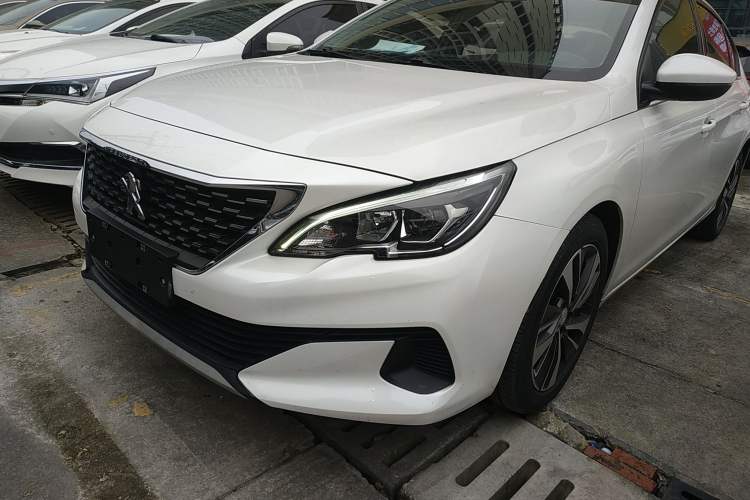 Used Peugeot 408 2019 360THP Automatic Luxury Edition China VI Standard
