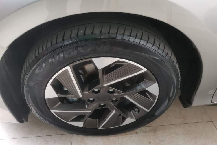 Used AION S Plus 2025 Comfort Version 53.241 kWh
