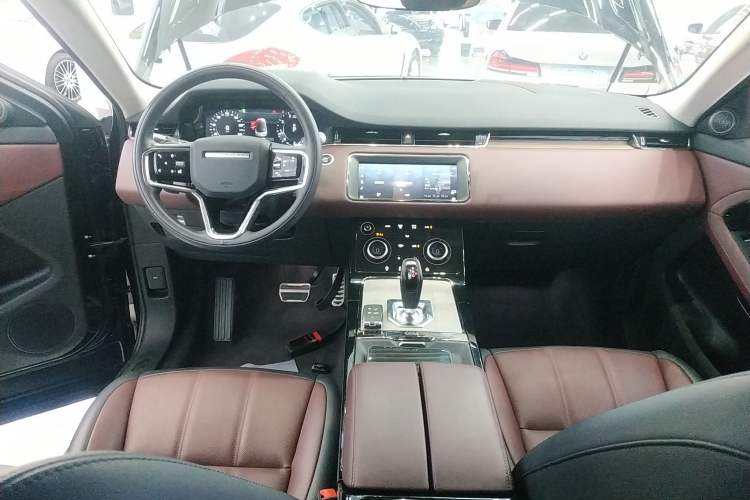 Used Land Rover Range Rover Evoque 2021 Range Rover Velar 249 PS R-Dynamic S Performance Edition
