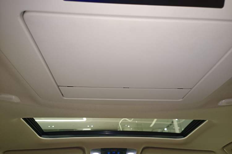 Used Toyota Alphard 2021 Dual-Engine 2.5L Prestige Edition
