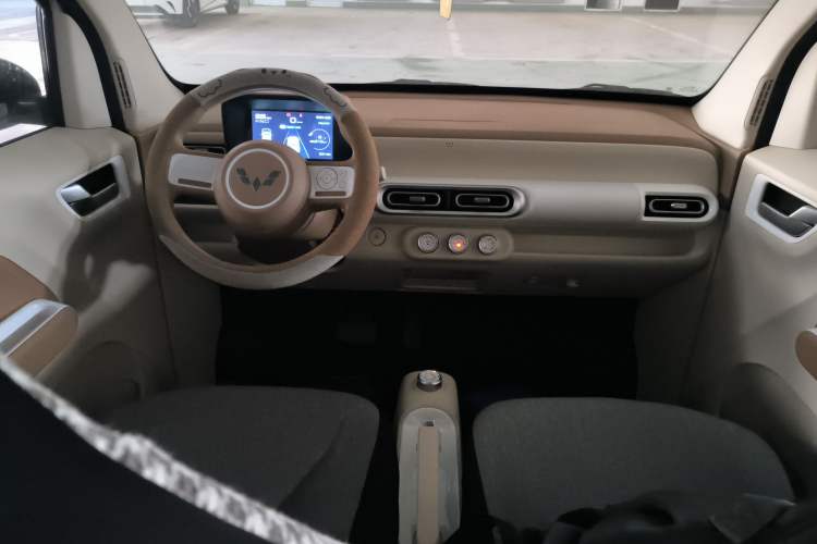 Used Wuling Hongguang MINIEV 2024 3rd Generation 215km Youth Edition
