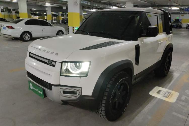 Used Land Rover Defender 2024 90 2.0T P300 S
