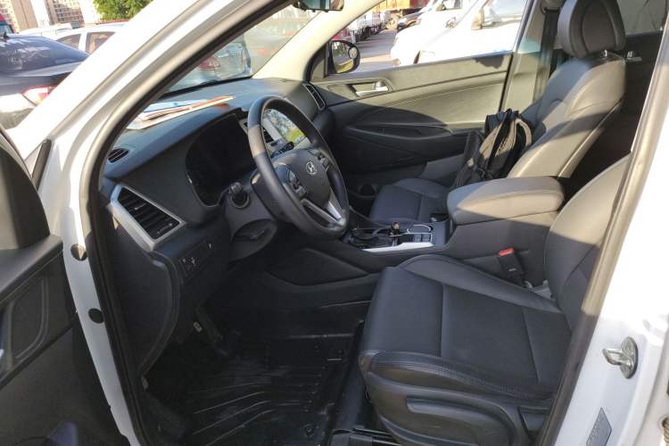 Used Hyundai Tucson 2015 1.6T Dual-Clutch Two-Wheel-Drive Smart Model