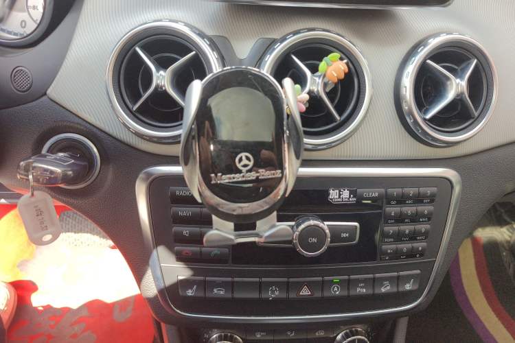 Used Mercedes-Benz GLA 2015 GLA 220 4MATIC Fashion Model
