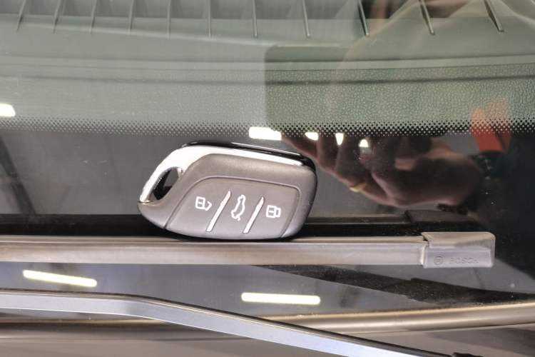 Used MG 5 2023 180 DVVT CVT Luxury Edition
