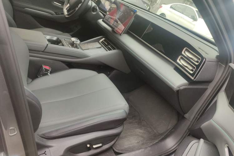 Used BYD Qin L 2025 DM-i Smart Drive 120KM Superior Model