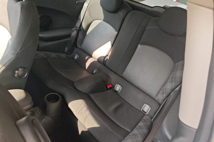 Used  MINI 2016 1.5T COOPER
