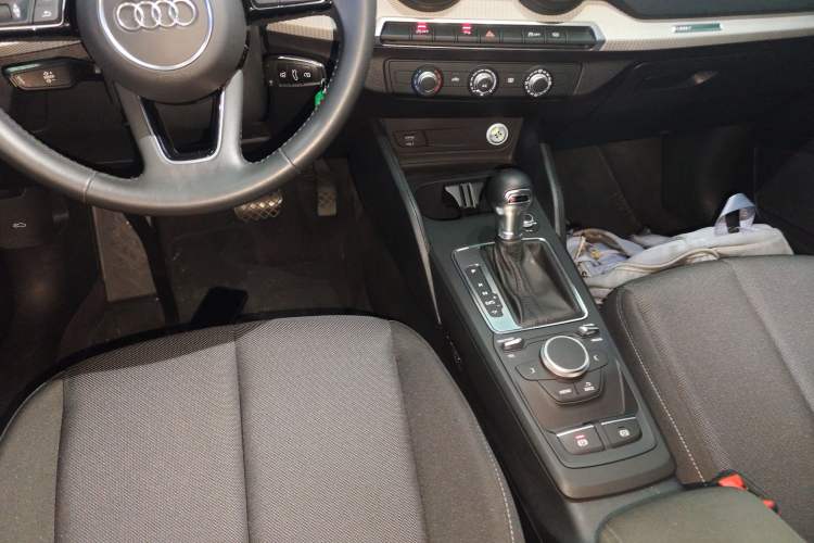 Used Audi Q2L 2021 35 TFSI Progressive Dynamic Edition