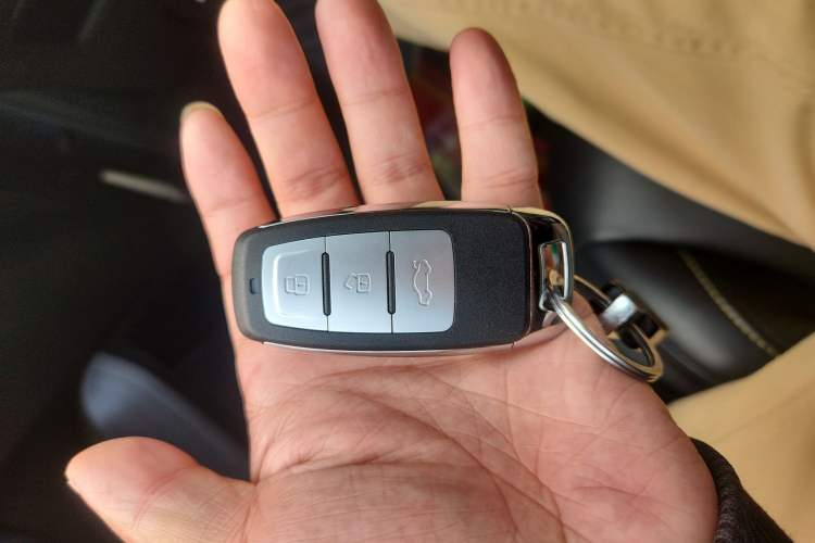 Used Roewe i5 2021 1.5L CVT Diamond Edition
